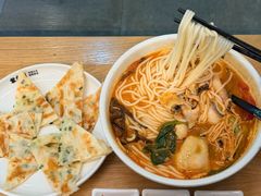 -蒙自源米线大王(虎门国际购物中心店)