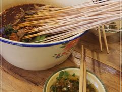 -拈签一笑黄牛肉辣卤串串