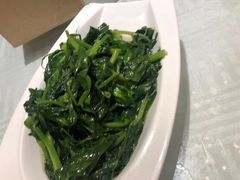 清炒豌豆苗-渝信川菜 · 川味家常菜(长安店)