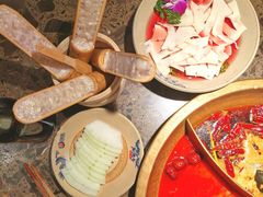 极品猪黄喉-小龙坎火锅(好世界店)