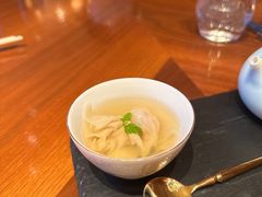 馄炖鸡汤-华尔道夫酒店·紫金阁