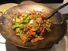 -费大厨辣椒炒肉(高铁吾悦广场店)
