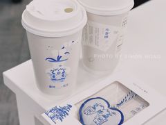 -喜茶(北京华贸购物中心店)