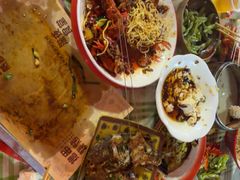 -老街烧烤大排档·地道湖北菜·龙虾馆(汉口火车站店)