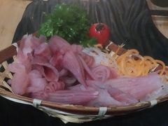 -湊湊火锅·茶憩(杭州湖滨银泰in77店)