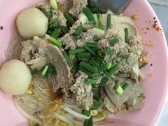 鱼蛋干细米粉-榮泰米粉湯(Left Shop)