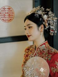 点击看大图 -Renee芮亦婚纱
