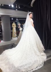 -艾米丽婚纱礼服