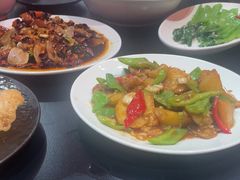 -红东阁东北菜烤肉酒馆(CROSS万象汇店)