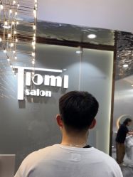 -Tloml salon