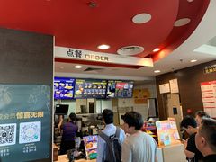 -麦当劳(展览路店)