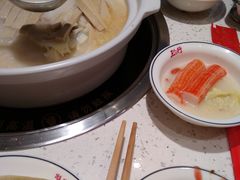 -三人行骨头王火锅(长寿店)