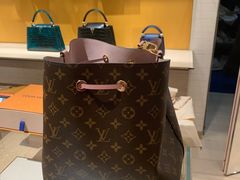 -LV路易威登(杭州万象城店)