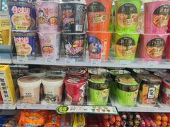 -全家便利店(愚园店)