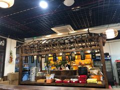 -黄桷树曹家私房菜(江与城店)