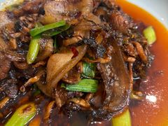 盐菜回锅肉-六合居·明厨亮灶餐厅(成双大道店)