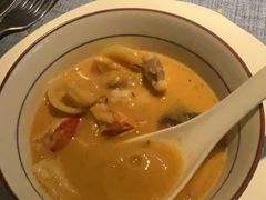 -弦月窗LUNETTE BY AMANDA(复兴路店)