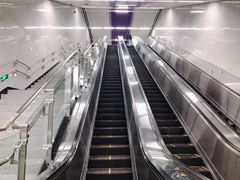 -红土地(地铁站)