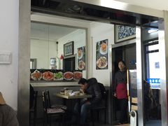 门面-吃不够开口馅饼店(小西路店)