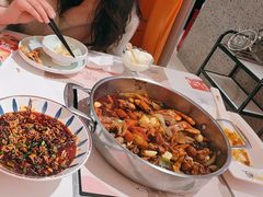 -黄记煌三汁焖锅(新佳丽江汉路店)