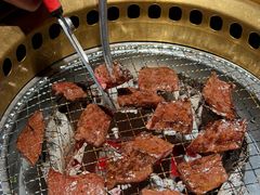 -山川小町·极番烧肉(新地假日广场店)