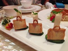 河蝦肉鬆手袋酥-8餐厅(新葡京酒店)