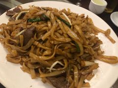 干炒牛河-正能量脆肉鲩火锅