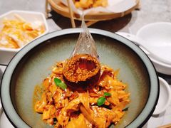 -渔语鱼新川菜Bistro(万象天地店)