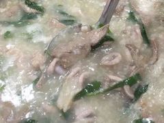 -标记美食新鲜猪杂(兴南大道店)