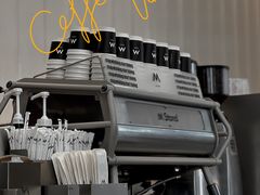 -M Stand(上海人民广场来福士店)