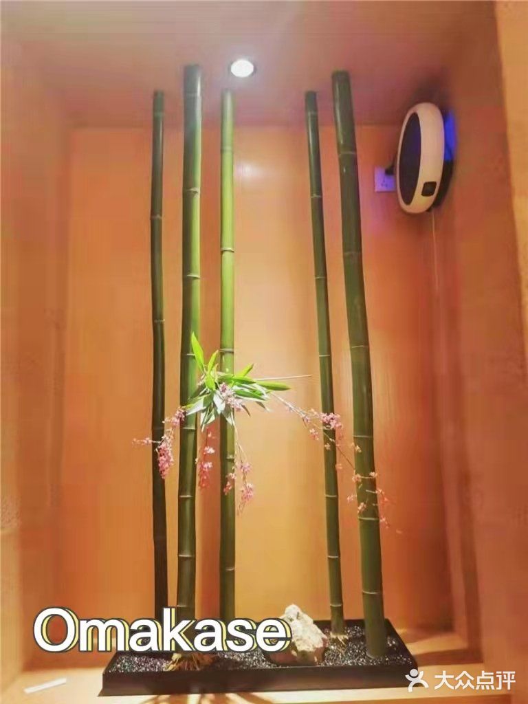 带有酒侍文化的高空日料