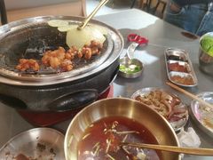 -围炉肉舍•炭烤活鳗•丹东海鲜烤肉(步行街店)