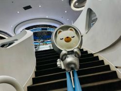 -MINI MARS 移动的空间站乐园·餐饮·派对(浦东金桥店)
