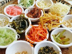 -包整·丝娃娃(一览甲秀楼风景店)