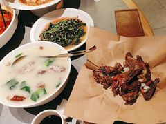 -褚记烤鸭·南京家常菜(雨花客厅店)