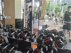 -威克健身游泳(万菱汇店)