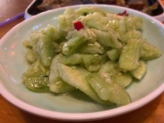 蒜泥拍黄瓜-小红烤翅(傅厚岗店)