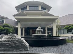 -麓湖高尔夫球俱乐部