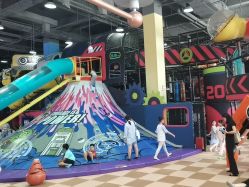 -欧酷世界动力星球(王府井奥莱UP TOWN店)