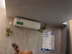 -尚艺造型.剪烫染.接发