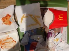 -麦当劳(徐汇漕溪北路百脑汇店)