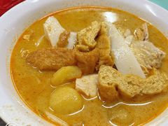 -亚王咖喱鸡米粉面