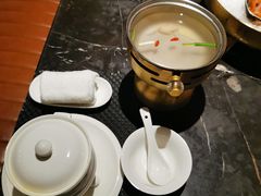 -半岛翡丽海鲜自助餐厅(观风亭店)