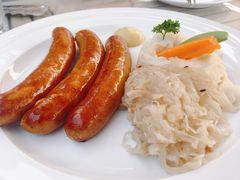 -LENBACH兰巴赫西餐啤酒坊(大连东港店)