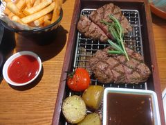 -Famous肥猫墨西哥音乐餐吧(五棵松华熙LIVE店)