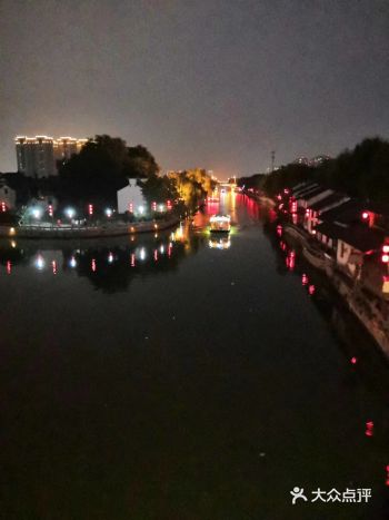 这条街古建筑保护的不错！