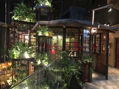 -临界音乐酒馆·小龙虾·江湖菜(华熙LIVE·鱼洞店)
