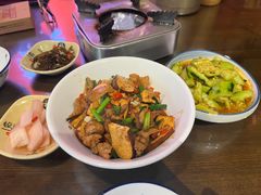 -富正毅三下锅·湘西韵味(天门山索道店)