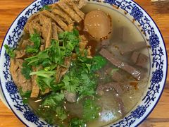 -叶新小吃店(来凤小区总店)