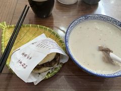 -穆得·老周家牛肉烧饼(普利街店)